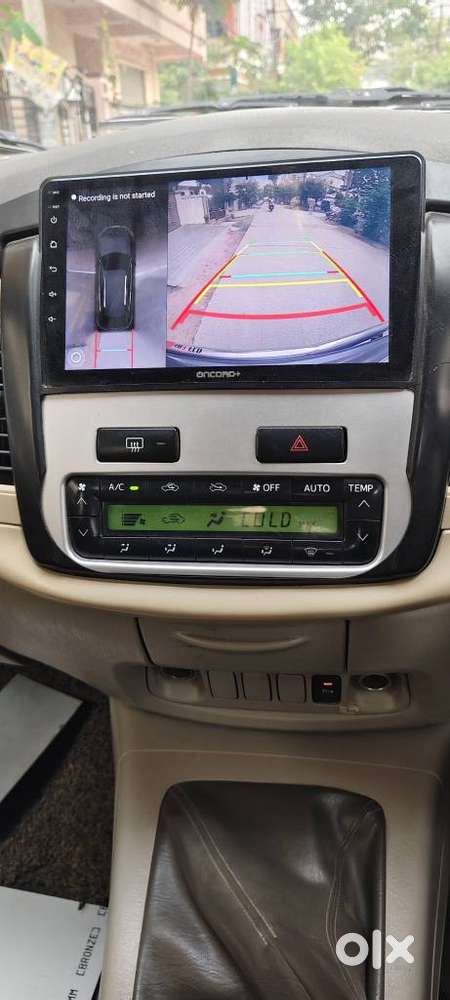 Toyota Innova 2.5 V Diesel 8-seater, 2011, Diesel