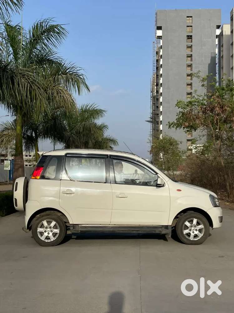 Mahindra Quanto C8