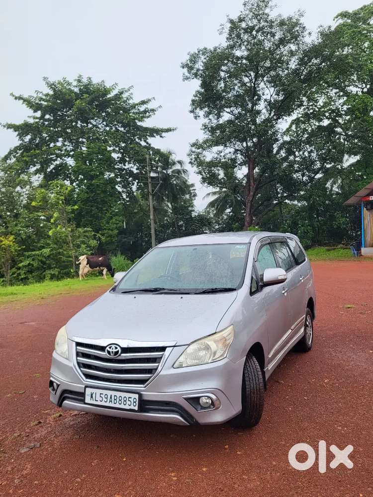 Toyota Innova V 2015 Last