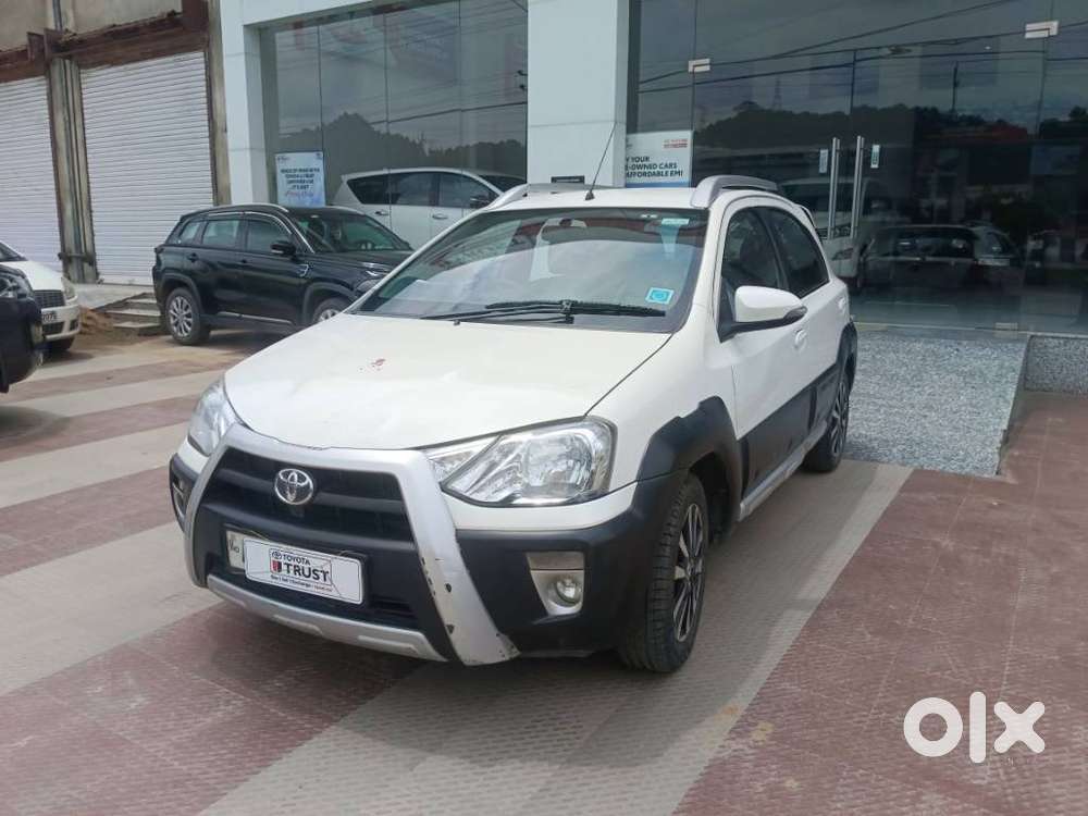 Toyota Etios Cross 1.2l G, 2015, Petrol