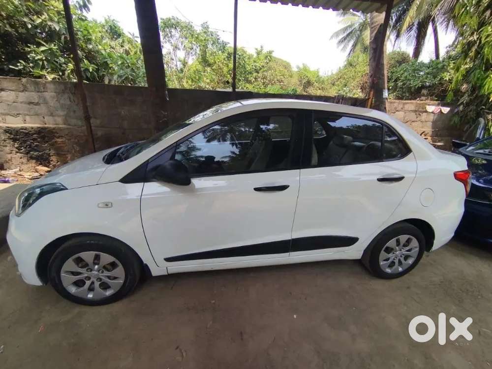 Hyundai Xcent 2016