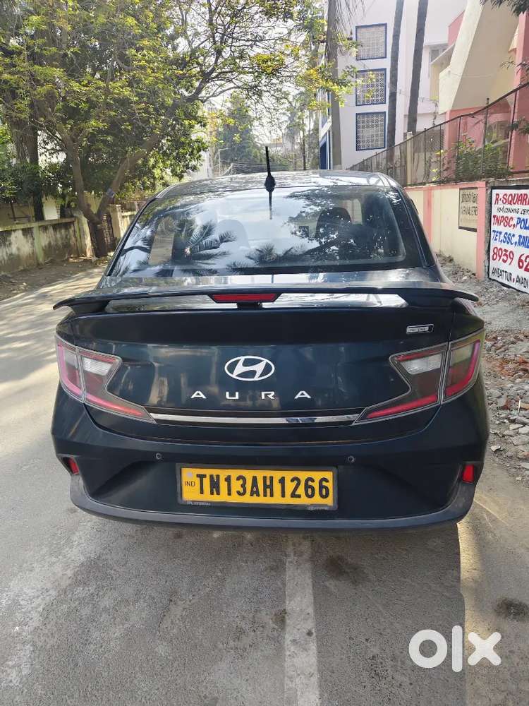 Hyundai Aura 2025 Petrol 56000 Km Driven New Batter