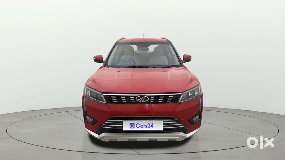 Mahindra Xuv300 1.2 W8 (o) Amt Petrol, 2021, Petrol