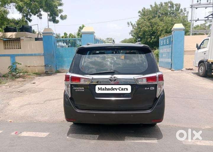 Toyota Innova Crysta 2.4 V, 2017, Diesel