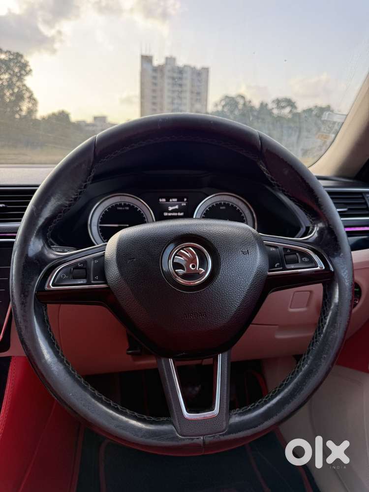 Skoda Superb L&k 2.0 Tdi At, 2019, Diesel