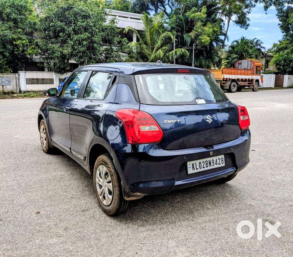 Maruti Suzuki Swift Vxi Optional, 2021, Petrol