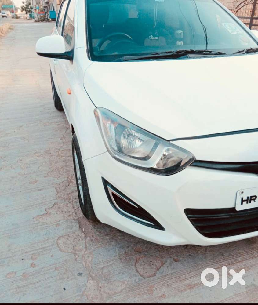 Hyundai I20 Sportz 1.4 Crdi 6 Speed Bs-iv, 2012, Diesel