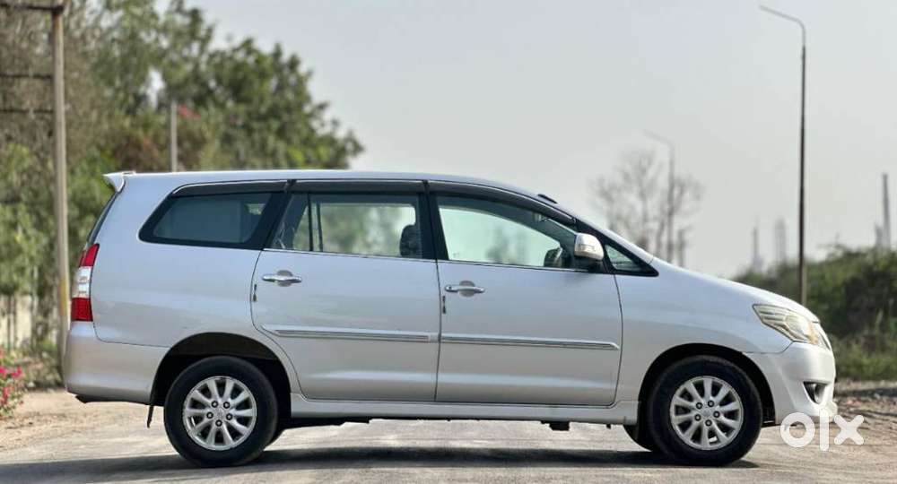 Toyota Innova 2.5 V 7 Str, 2012, Diesel