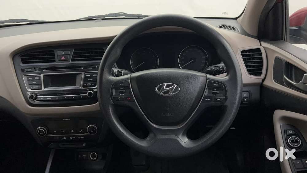 Hyundai Elite I20 Sportz (o) 1.2, 2015, Petrol