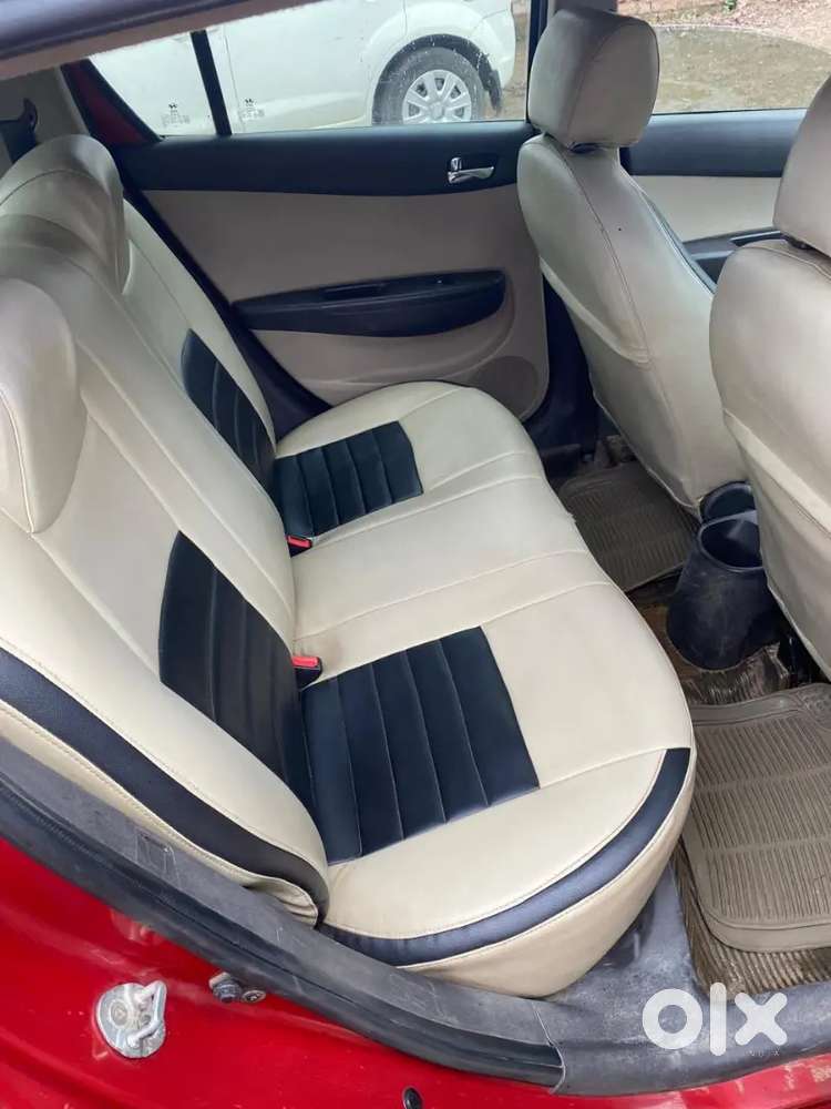 Hyundai I20 2012 Petrol 80000 Km Driven