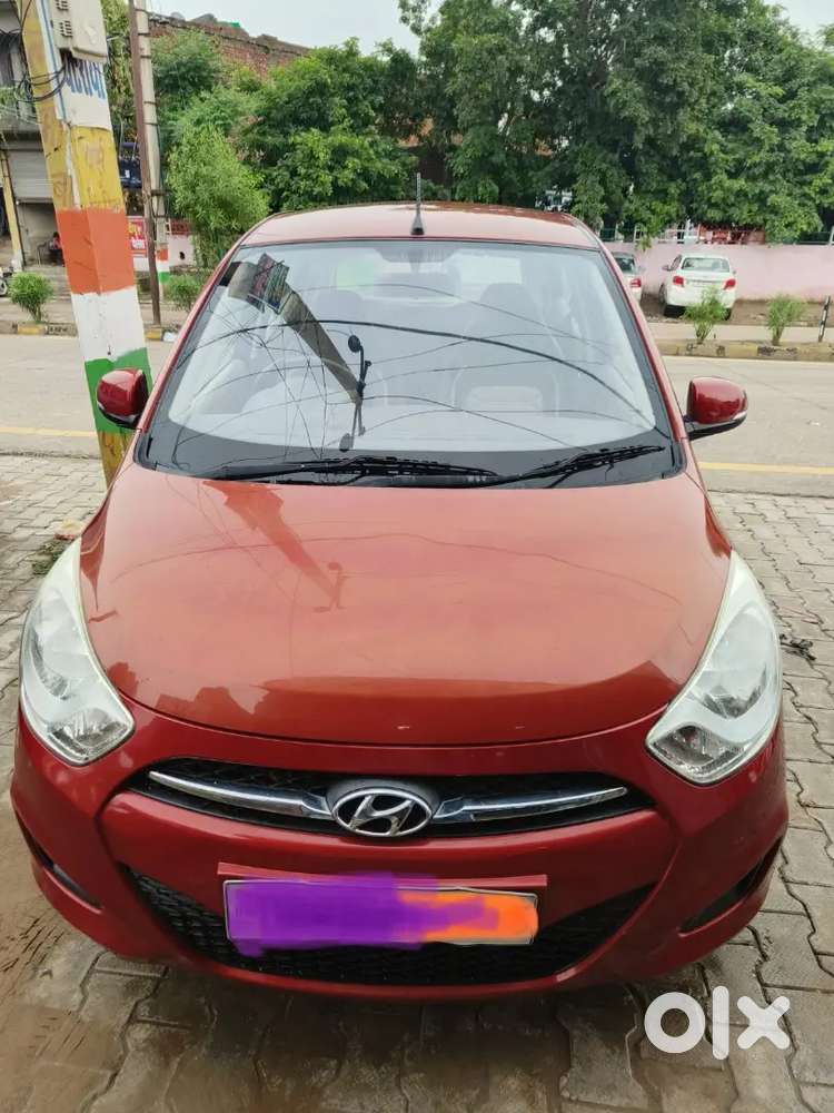 New Car Showroom Pic Koi Kmi Ni H Bilkul Saf Gadi H Engine Gear Seald