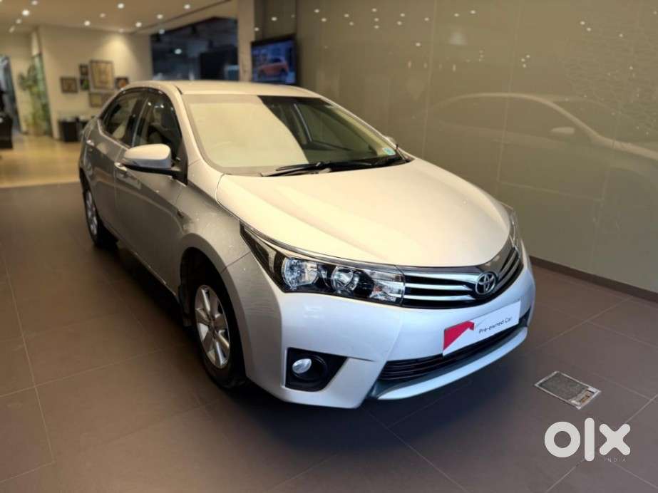 Toyota Corolla Altis 1.8 J, 2016, Petrol
