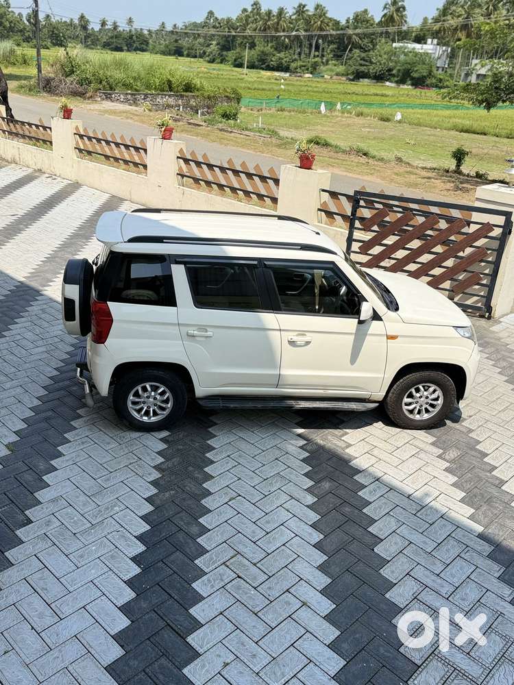 Mahindra Tuv 300 T8, 2016, Diesel