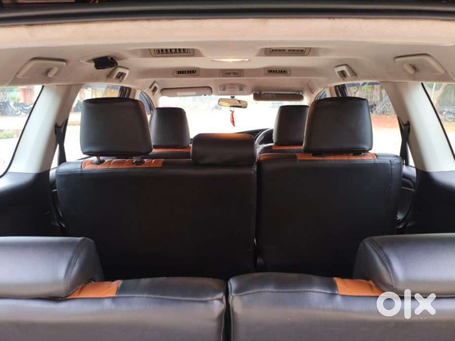 Toyota Innova Crysta 2.4 G Mt 8s, 2016