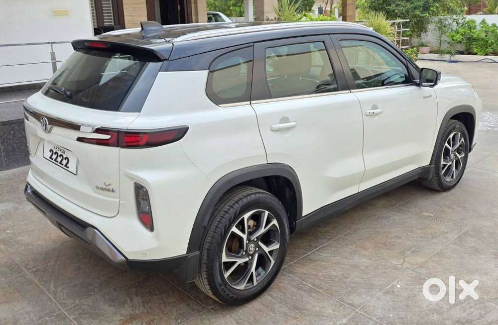 Toyota Urban Cruiser Hyryder 1.5 V Hybrid, 2023, Petrol