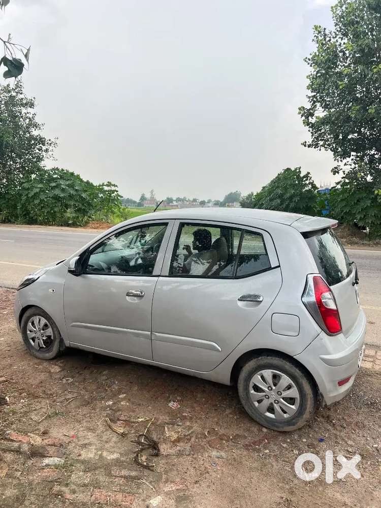 Hyundai I10 2010 ( 5 Saal Fitness Badha Hai 2031 Tk Valid Hai )