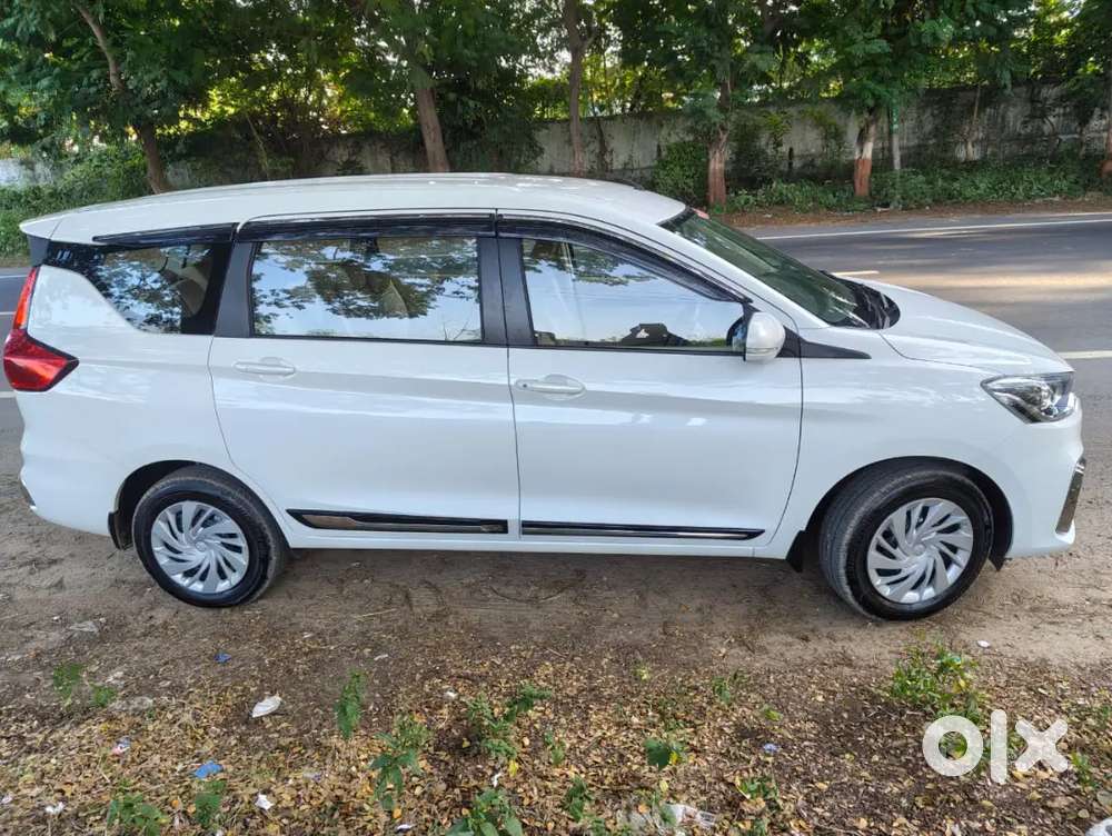 Maruti Suzuki Ertiga Vxi 2026