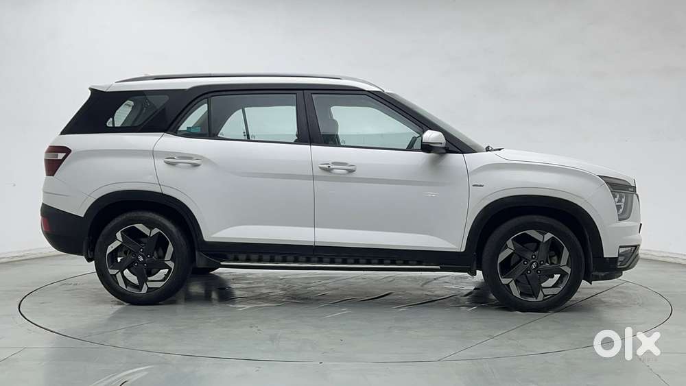 Hyundai Alcazar 1.5 Tdct Signature (o) 7s Petrol, 2023, Petrol