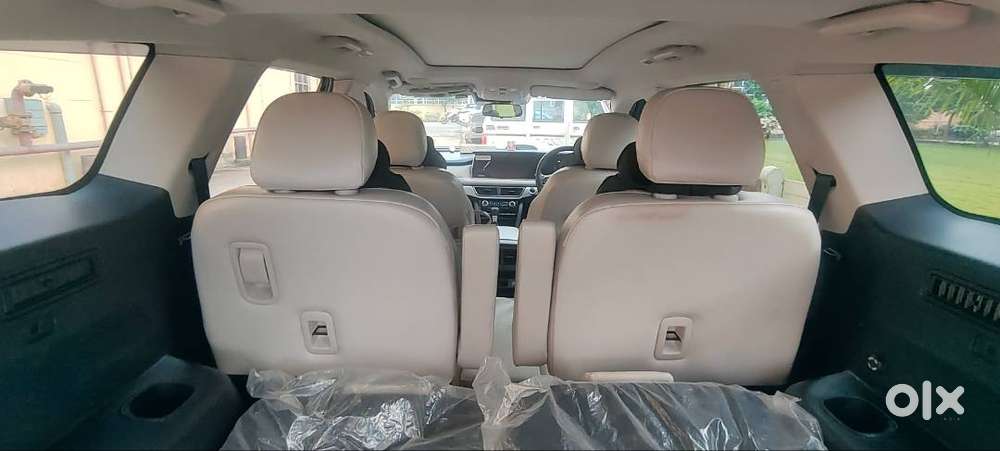 Xuv700 Ax7l 6str