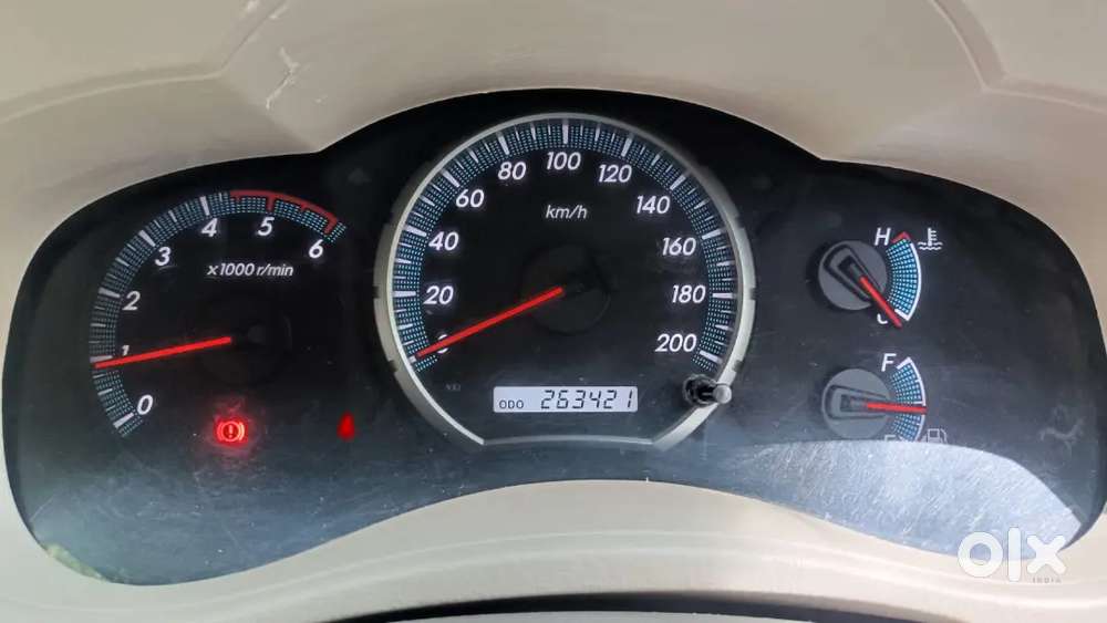 Toyota Innova 2012