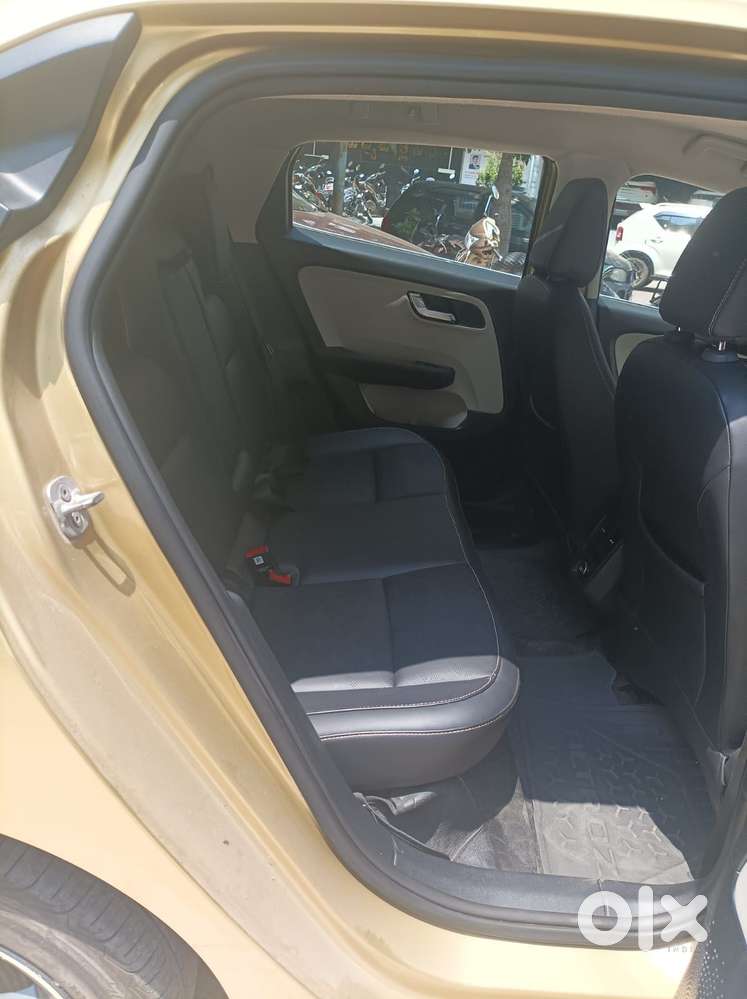 Tata Altroz 1.2 Xz Plus Petrol, 2021, Petrol