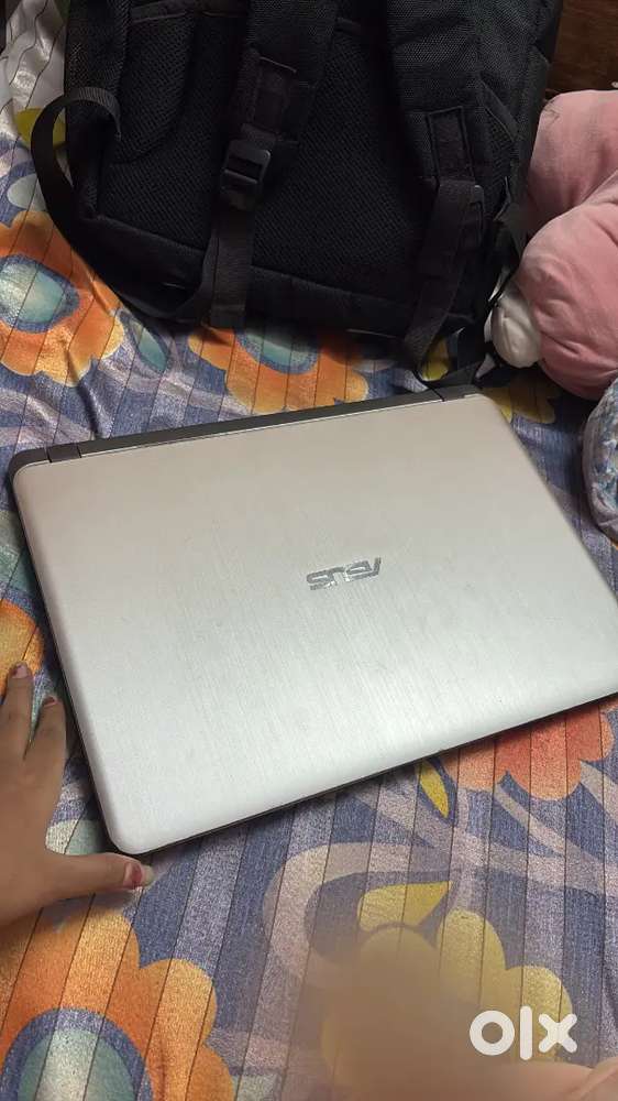 Asus vivobook 15