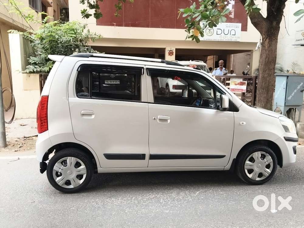 Maruti Suzuki Wagon R 1.0 Vxi (o) Amt, 2016, Petrol