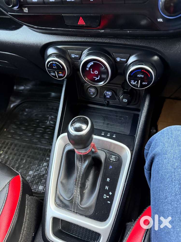 Hyundai Venue 1.0 Sx (o) Turbo Dct, 2019, Petrol