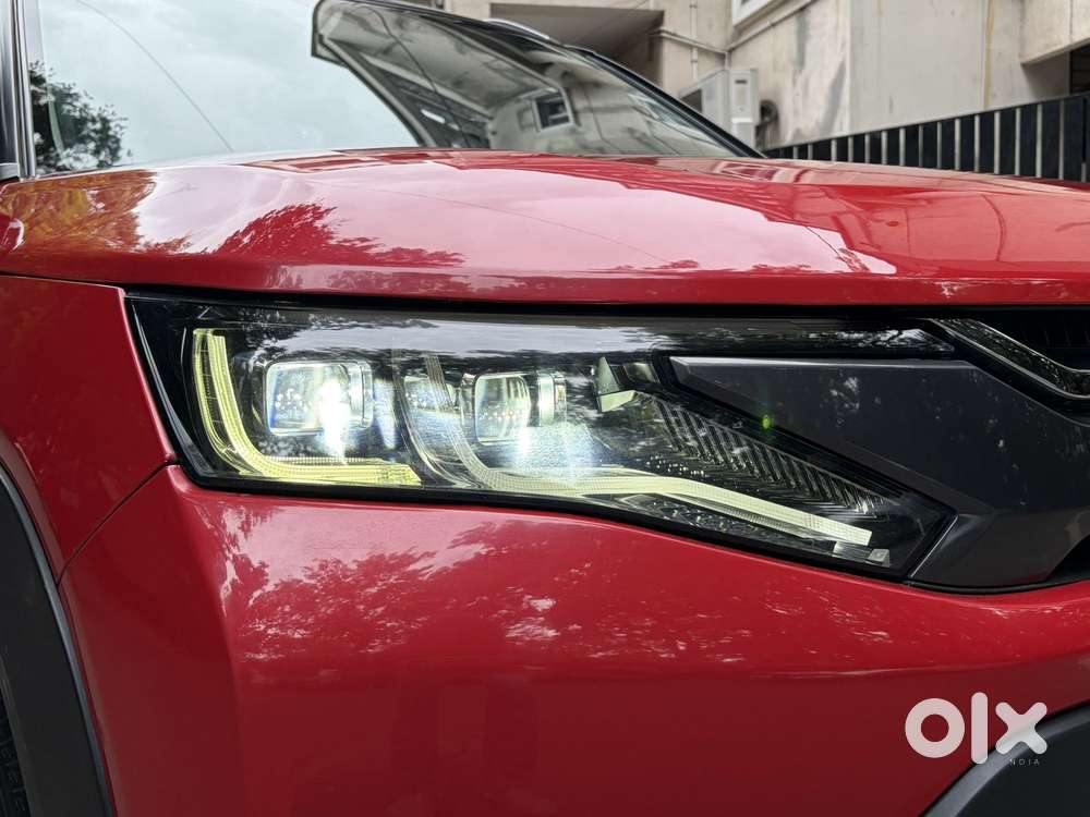 Maruti Suzuki Brezza 1.5 Zxi Plus At Smart Hybrid, 2022, Petrol