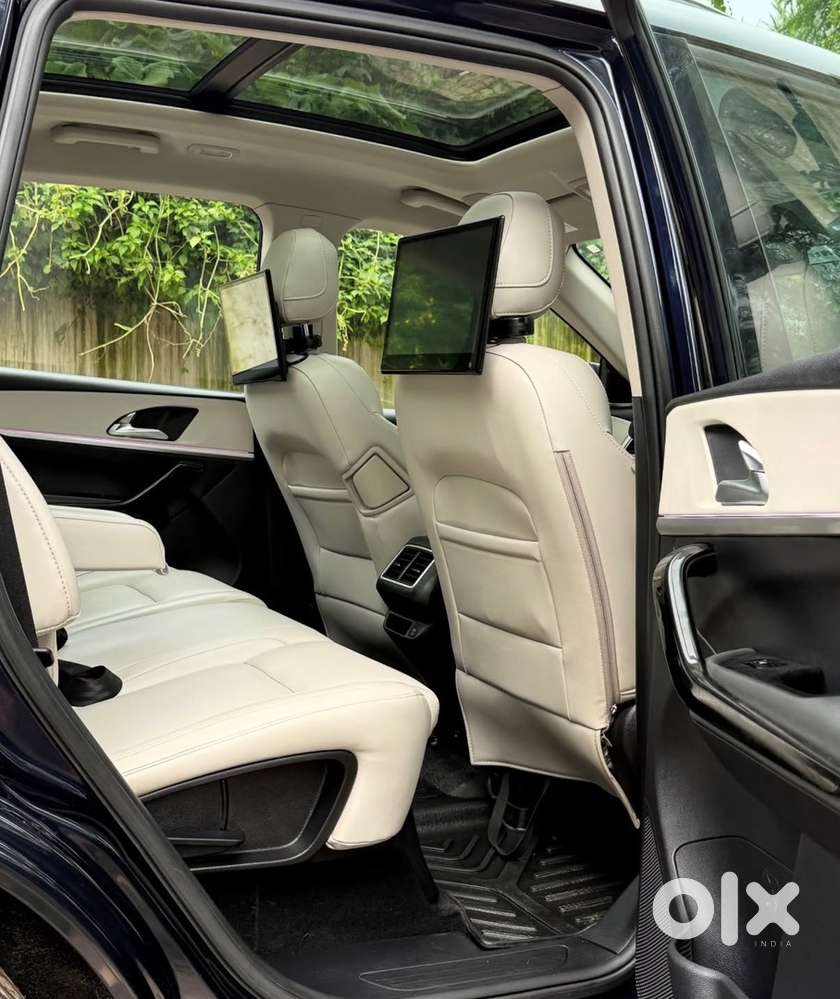 Xuv700 Ax7l 4wd Diesel Automatic 7str Diseal Well Maintained