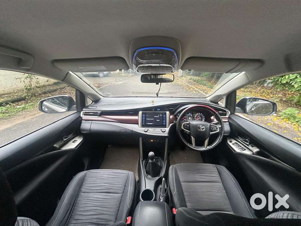 Toyota Innova Crysta 2.4 Vx Mt, 2016, Diesel