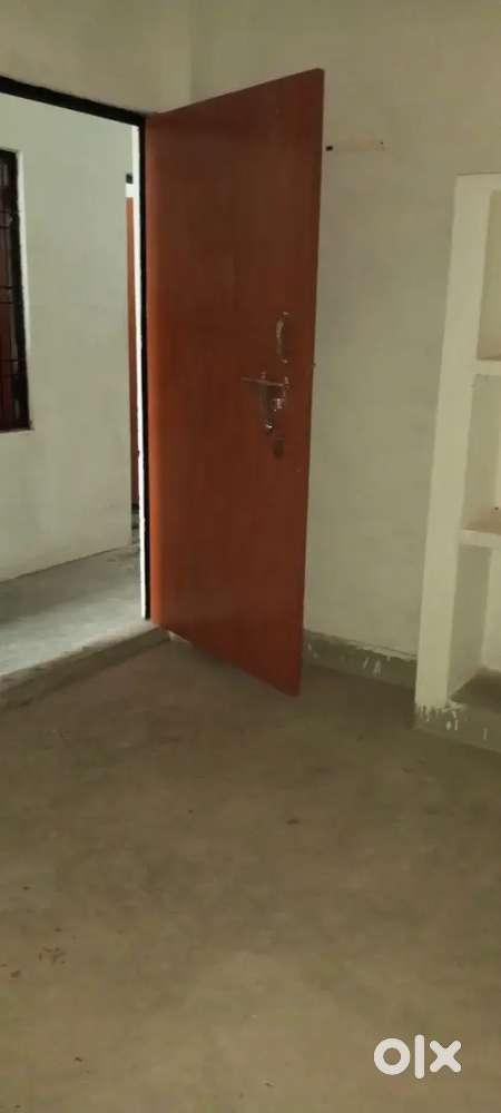 room for girls (single room)location-bakshi badh Road