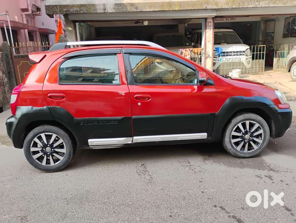 Toyota Etios Cross 1.2l G, 2016, Petrol