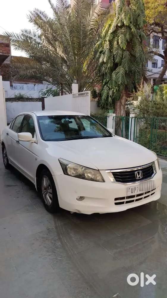 Well-maintained Honda Accord Petrol, Ready To Drive. Clean And Luxurio