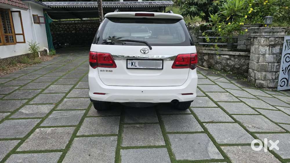 Toyota Fortuner Legender 2014