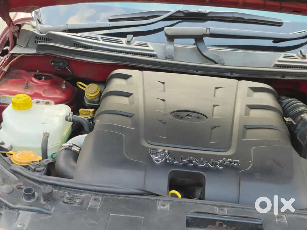 Mahindra Xuv500 W8  Model 2012 Colour Maroon
