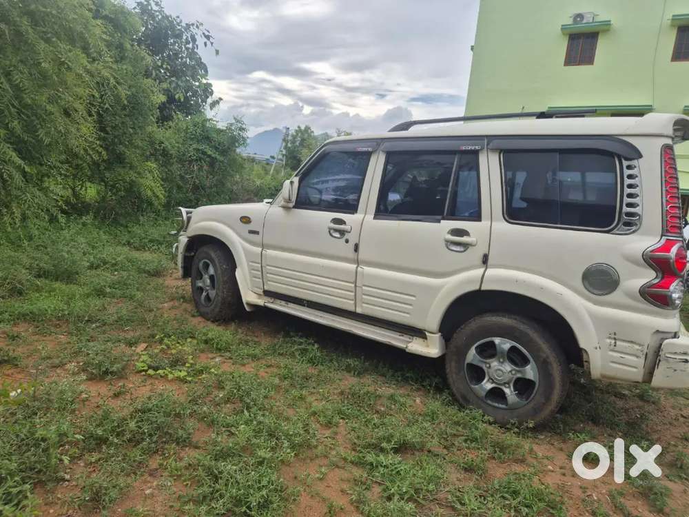 Mahindra Scorpio 2006