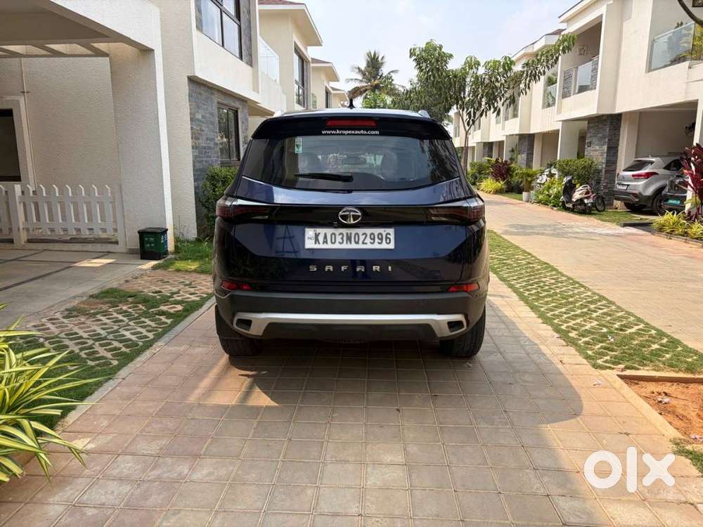 2023 Tata Safari Xza+