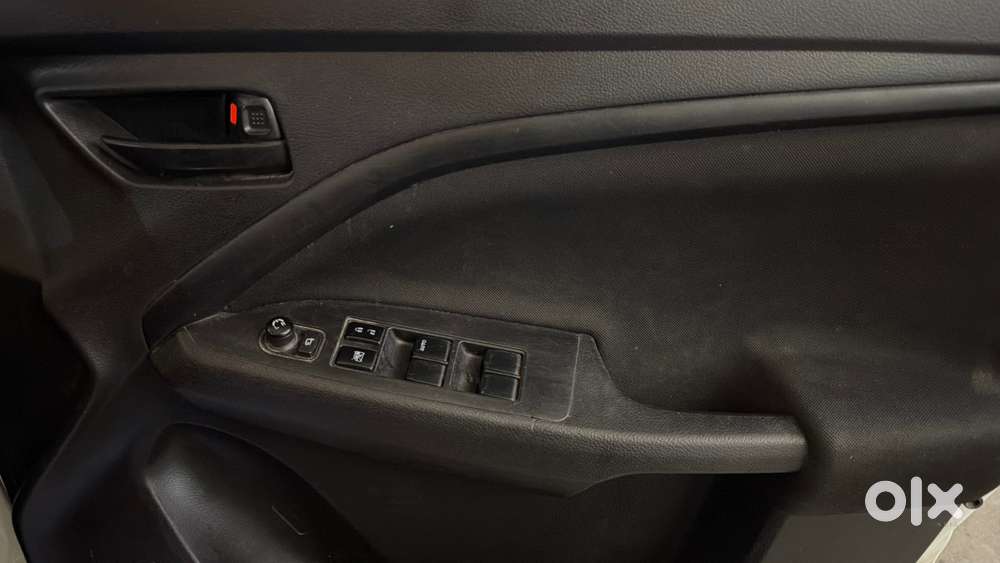 Maruti Suzuki Vitara Brezza 1.5 Vxi At, 2022, Petrol
