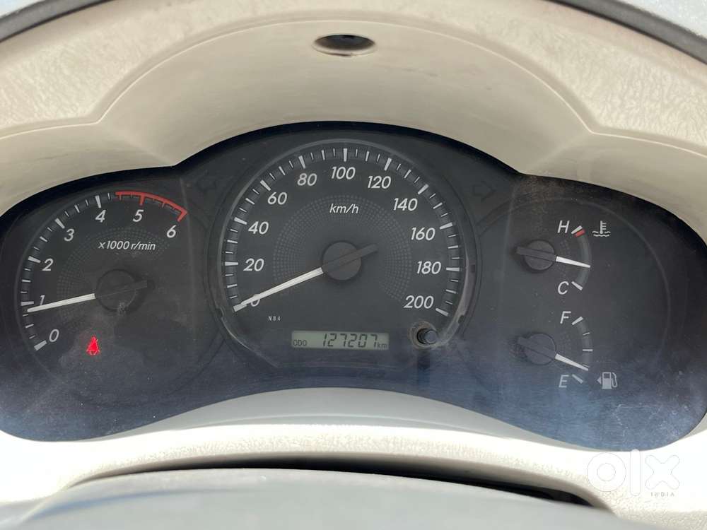 Toyota Innova 2.5 G (diesel) 8 Seater, 2014, Diesel