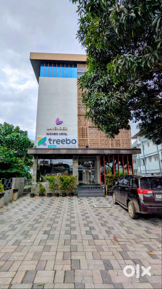 Urgent Front Office Staff Required Male