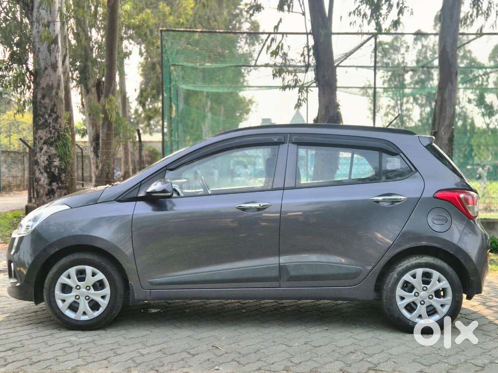 Hyundai Grand I10 2013-2016 At Sportz, 2015, Petrol