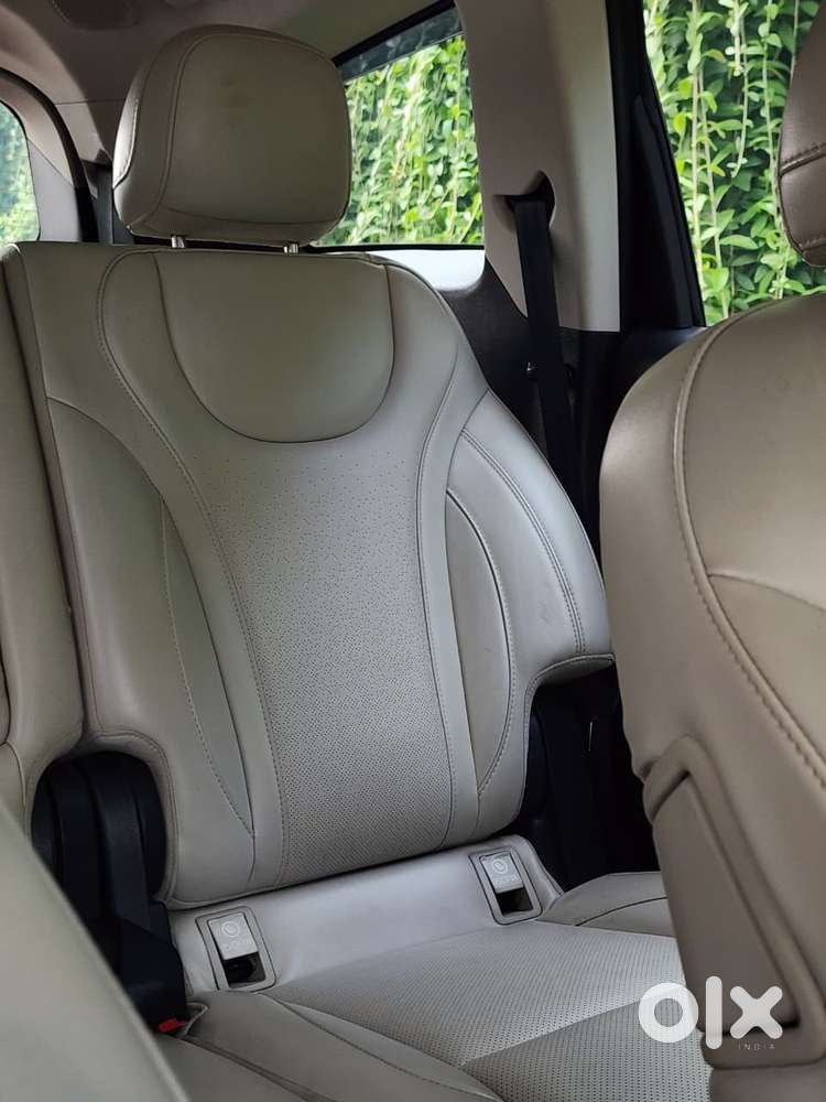 Mahindra Xuv700 2.2 Ax 7 Diesel At Str, 2023, Diesel