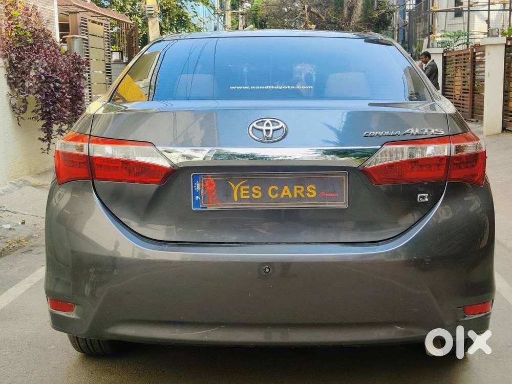 Toyota Corolla Altis 1.8 J, 2015, Petrol