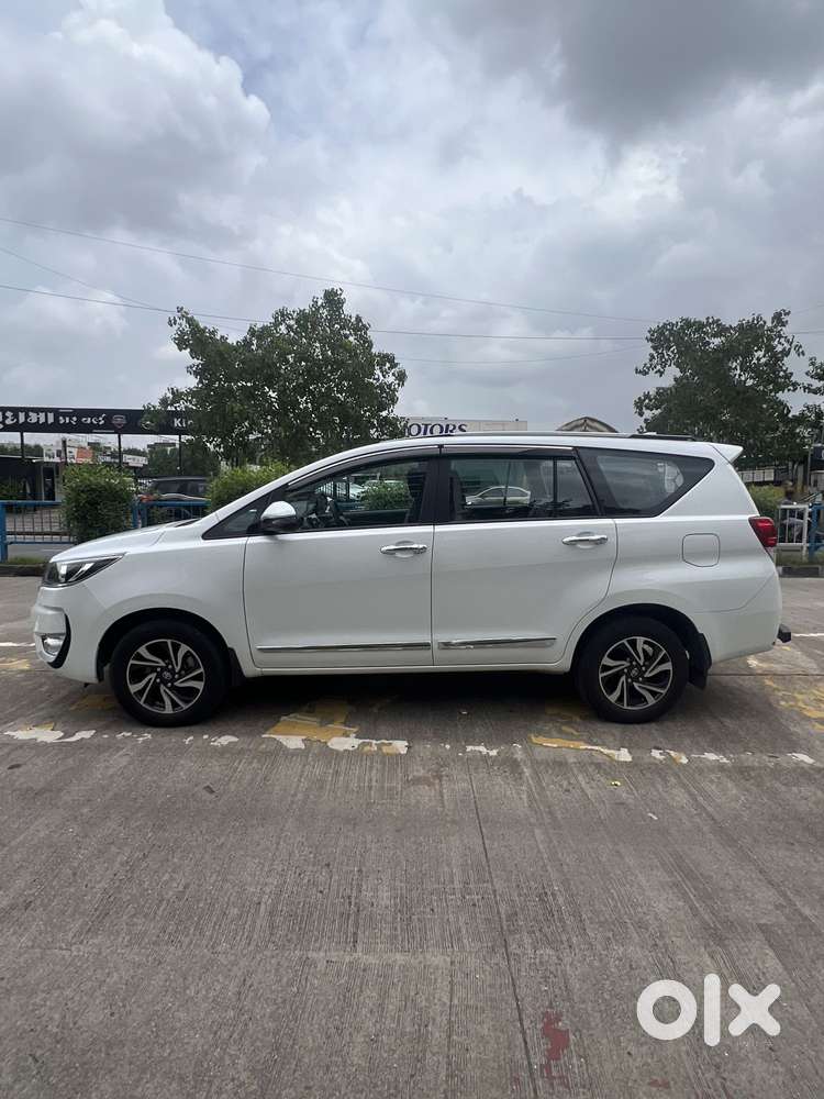 Toyota Innova Crysta [2020-ongoing] 2.4 Gx 7 Str, 2024, Diesel