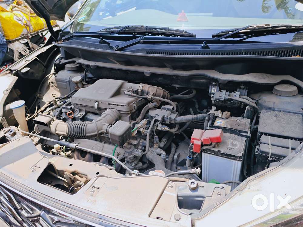 Maruti Suzuki Ertiga Vxi At Petrol, 2022, Petrol
