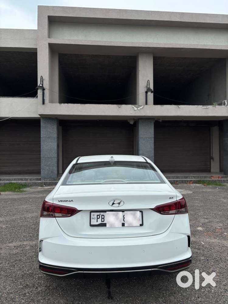 Hyundai Verna 1.5 Sx (o) Diesel At, 2022, Diesel
