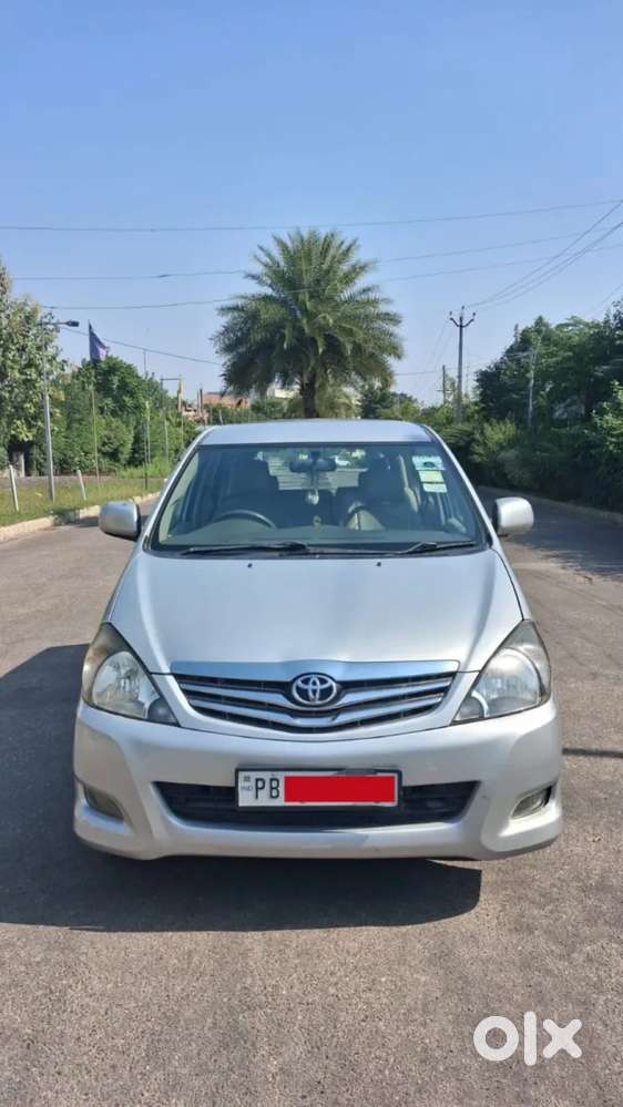 Toyota Innova 2.5 Ev Ms 8 Str Bsiv, 2011, Diesel