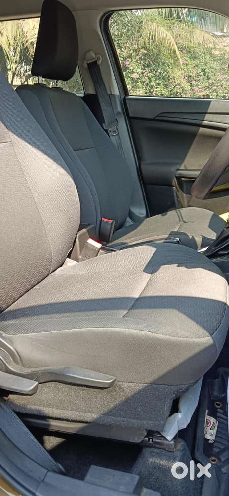 Maruti Suzuki Brezza 1.5 Vxi At Smart Hybrid, 2024, Petrol