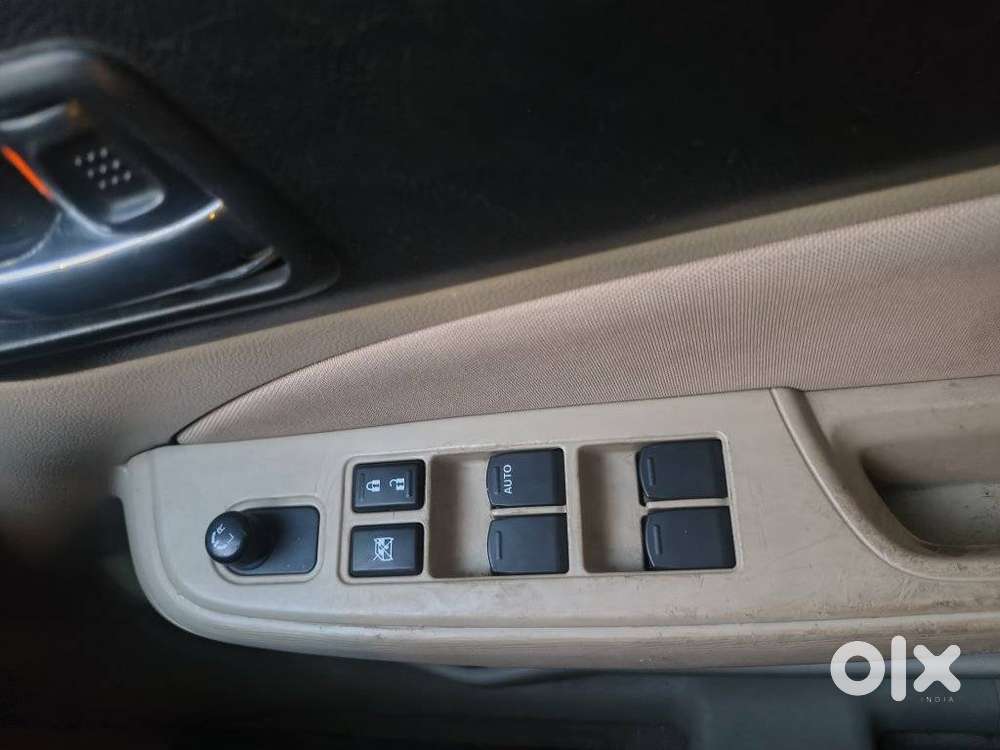 Maruti Suzuki Dzire 1.2 Vxi, 2019, Petrol
